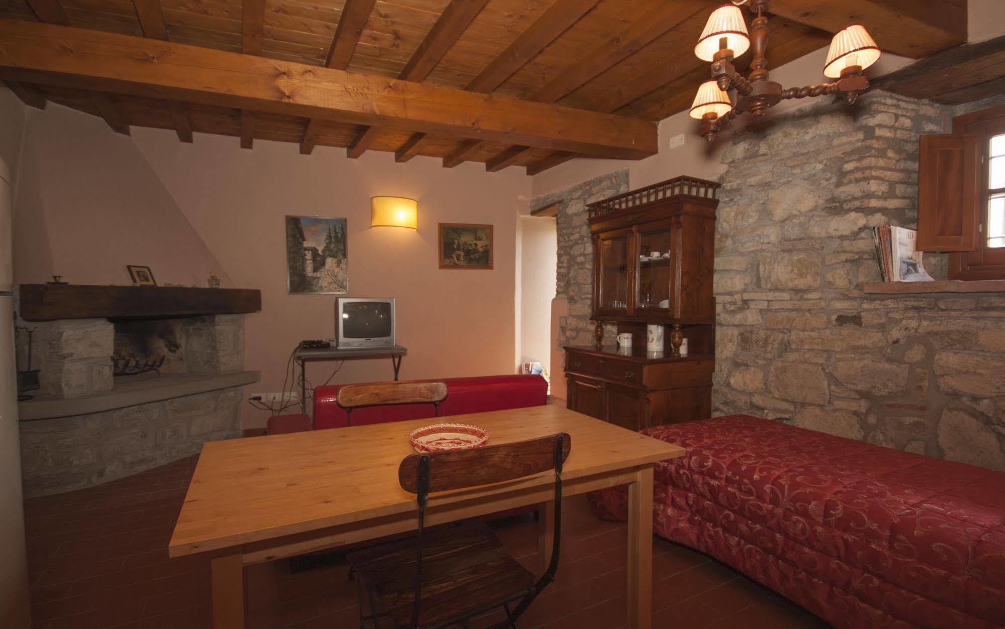 Aparthotel Gli Orzali à Firenzuola Extérieur photo